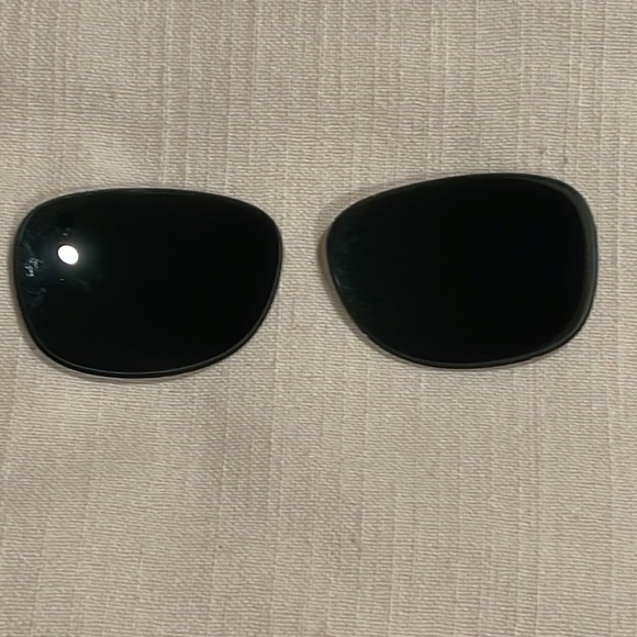 New Ray-Ban RB2132 Replacement lenses 100% Authentic 52mm with case and cloth - Picture 5 of 10